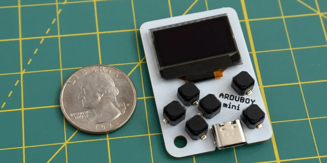 KickStarter project မှ ကမ္ဘာ့အသေးဆုံး Game စက် Arduboy Mini ကို ထုတ်လုပ်ရောင်းချ